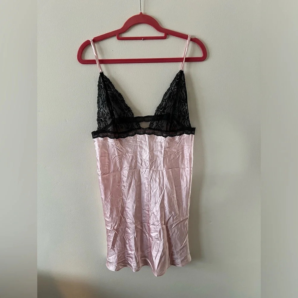 New Women’s Victoria’s Secret Pink Layering Lace Satin Slip Nightgown Babydoll L